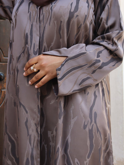 The Mirage Abaya – Taupe